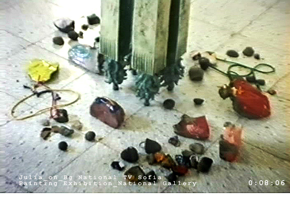 Julia_objects_1_Bg National TV Sofia_0_08_06.jpg