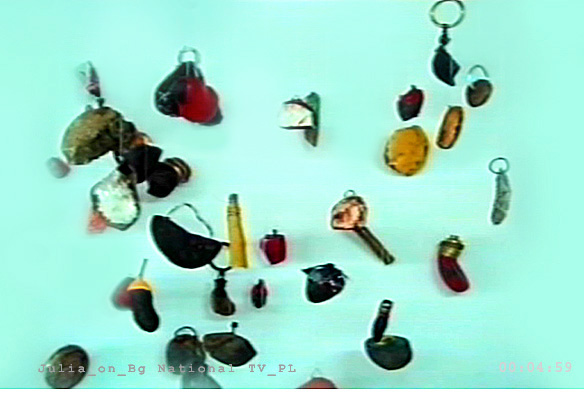 Julia_objects_1_Bg National TV_PL 0_04_59.jpg